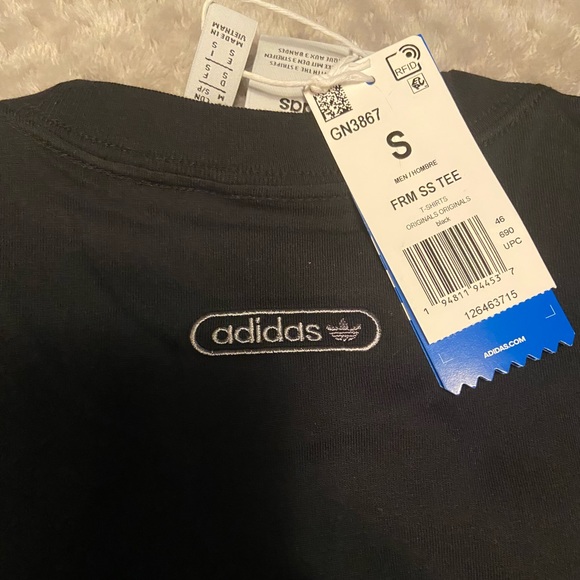 Adidas Forum Tee (M) size Small - Picture 5 of 5